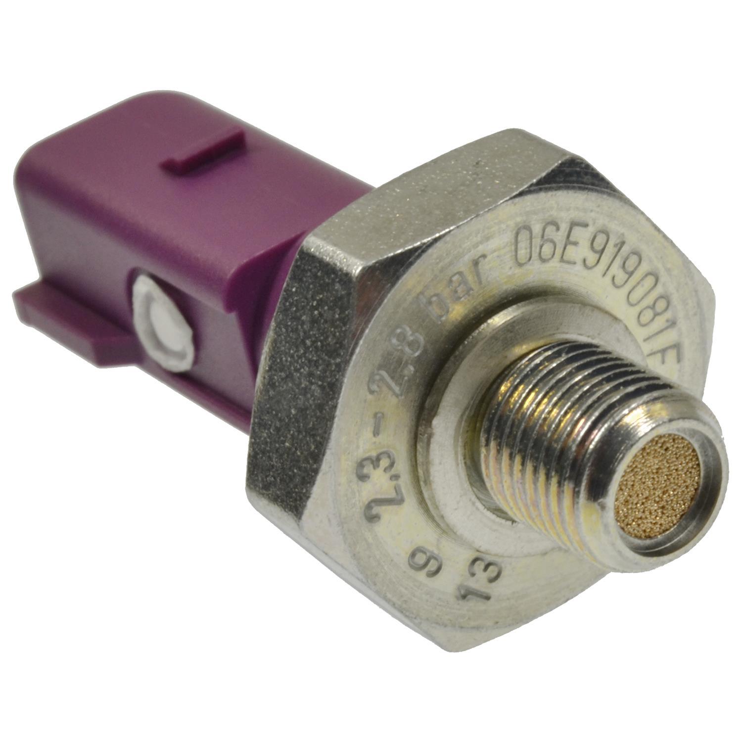 Standard Motor Products PS662 - Engine Oil Pressure Switch Standard Motor Products PS662 Engine Oil Pressure Switch product image 1 of 3