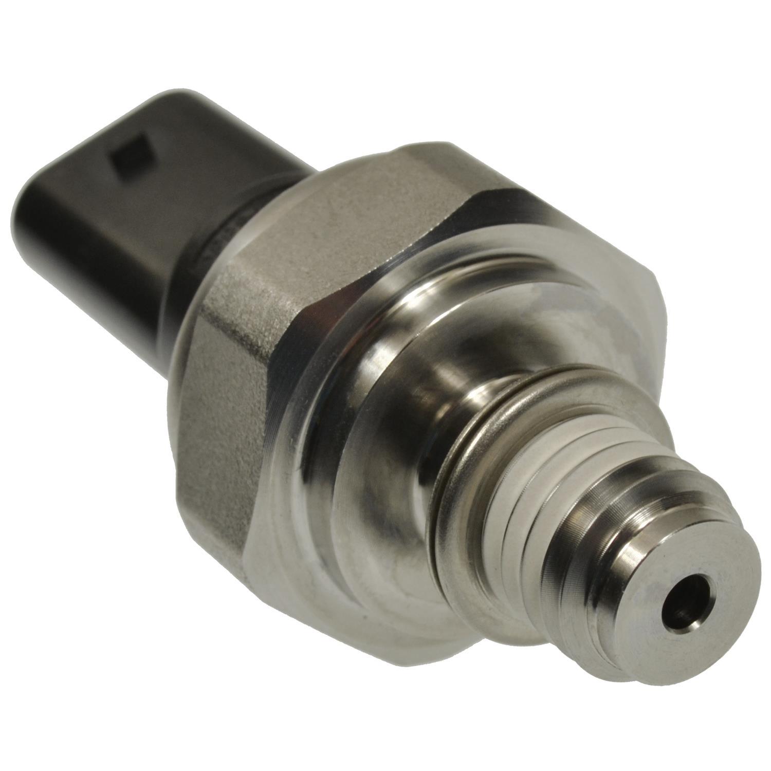 Standard Motor Products PS681 - Engine Oil Pressure Switch Standard Motor Products PS681 Engine Oil Pressure Switch product image 1 of 3
