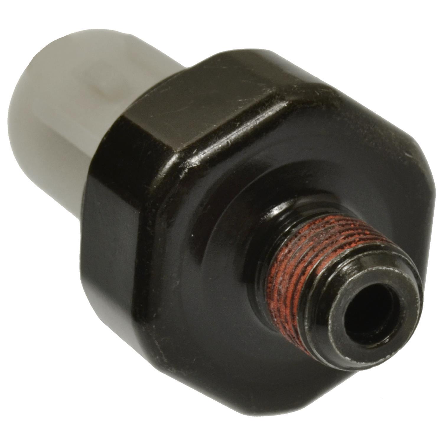 Standard Motor Products PS696 - Engine Oil Pressure Switch Standard Motor Products PS696 Engine Oil Pressure Switch product image 1 of 3