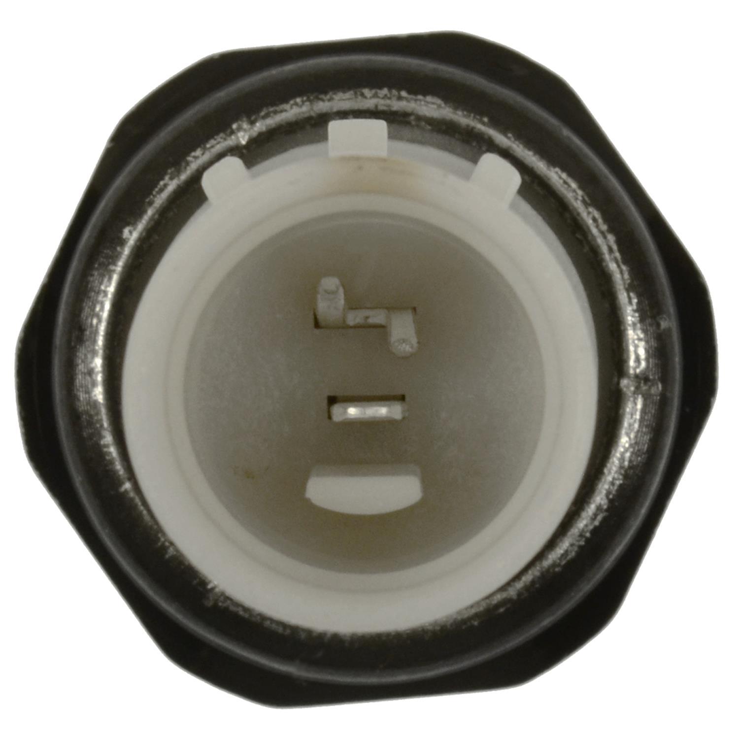 Standard Motor Products PS696 - Engine Oil Pressure Switch Standard Motor Products PS696 Engine Oil Pressure Switch product image 3 of 3