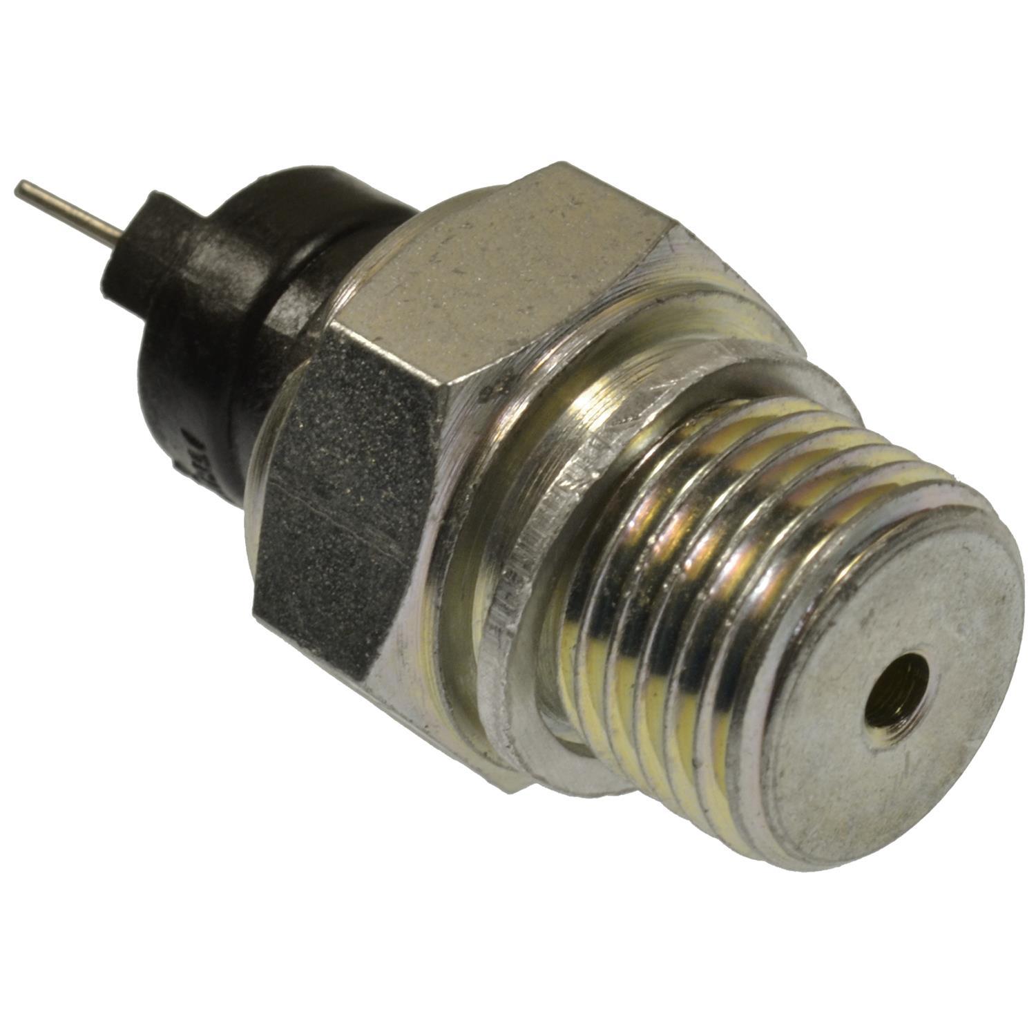 Standard Motor Products PS725 Engine Oil Pressure Switch product image 1 of 3