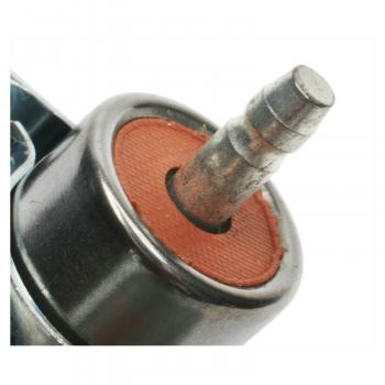 1983 Oldsmobile Custom Cruiser Radio Capacitor Standard Motor Products RC3 image 1 of 4