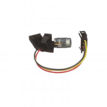 1983 Oldsmobile Custom Cruiser Radio Capacitor Standard Motor Products RC4 image 1 of 4