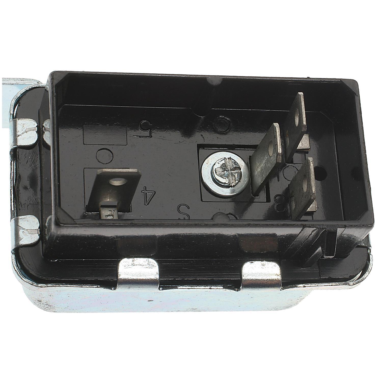 Standard Motor Products RY105 - A/C Compressor Control Relay Standard Motor Products RY105 A/C Clutch Relay product image 2 of 3