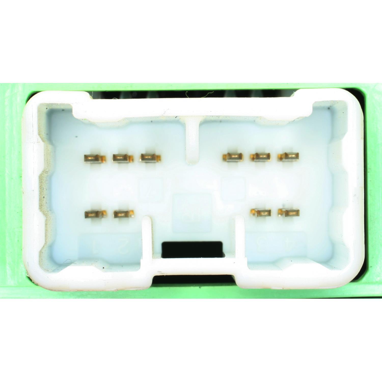 Standard Motor Products RY1566 - Daytime Running Light Relay Standard Motor Products RY1566 Daytime Running Light Relay product image 2 of 3