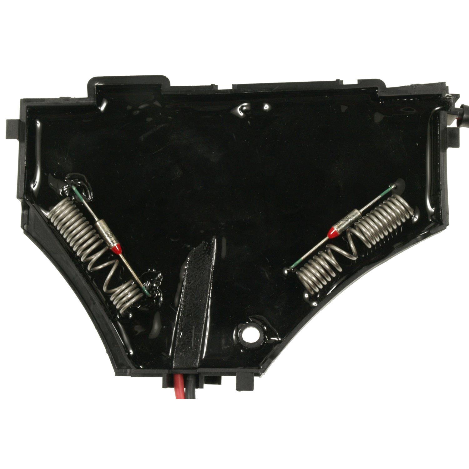 Standard Motor Products RY1607 - Engine Cooling Fan Module Standard Motor Products RY1607 Engine Cooling Fan Module product image 1 of 4