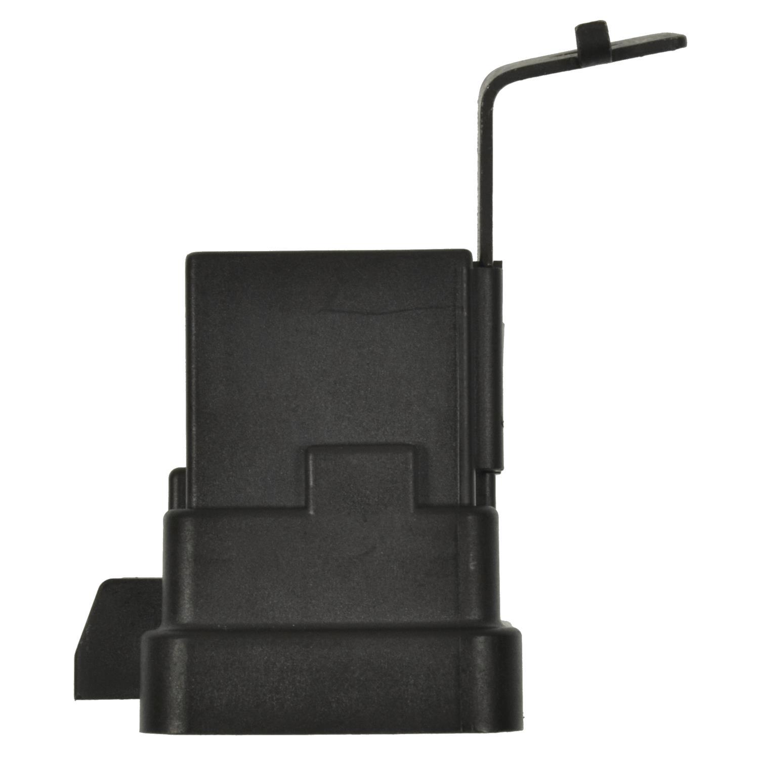 Standard Motor Products RY1756 - Engine Cooling Fan Motor Relay Standard Motor Products RY1756 Engine Cooling Fan Motor Relay product image 3 of 3