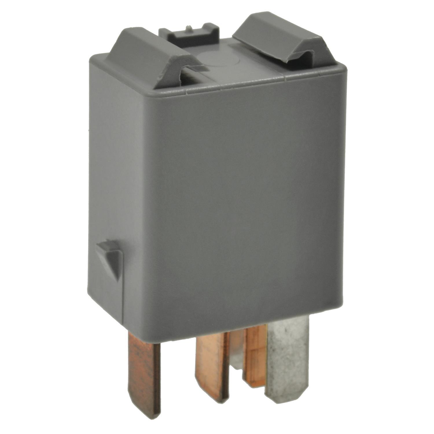 Standard Motor Products RY1767 - Daytime Running Light Relay Standard Motor Products RY1767 Daytime Running Light Relay product image 1 of 3