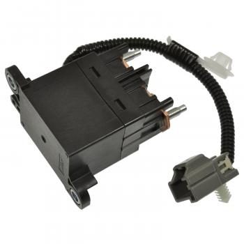 2009 Cadillac Escalade Accessory Power Relay Standard Motor Products RY1795 image 2 of 3