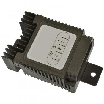 2006 Chrysler Crossfire Engine Cooling Fan Module Standard Motor Products RY1830 image 2 of 3