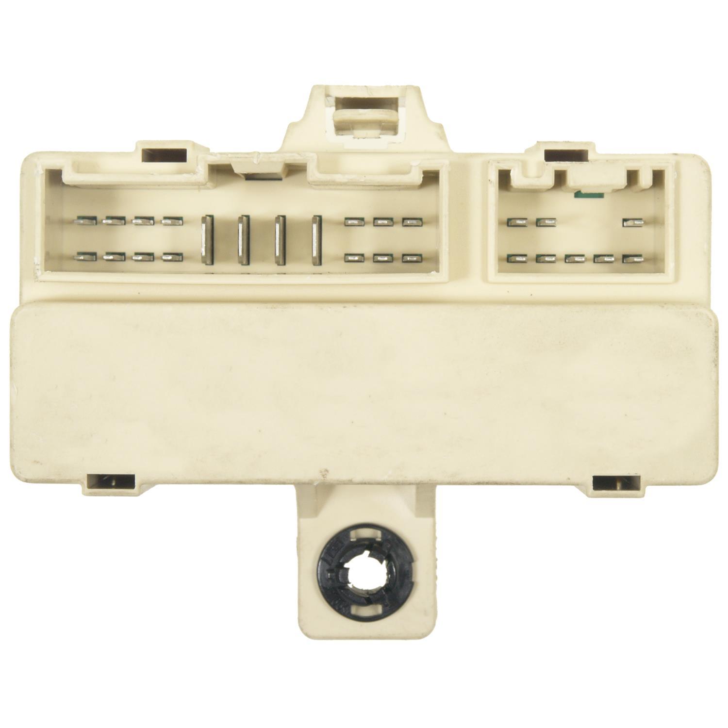 Standard Motor Products RY906 - A/C Compressor Control Relay Standard Motor Products RY906 A/C Compressor Control Relay product image 2 of 3