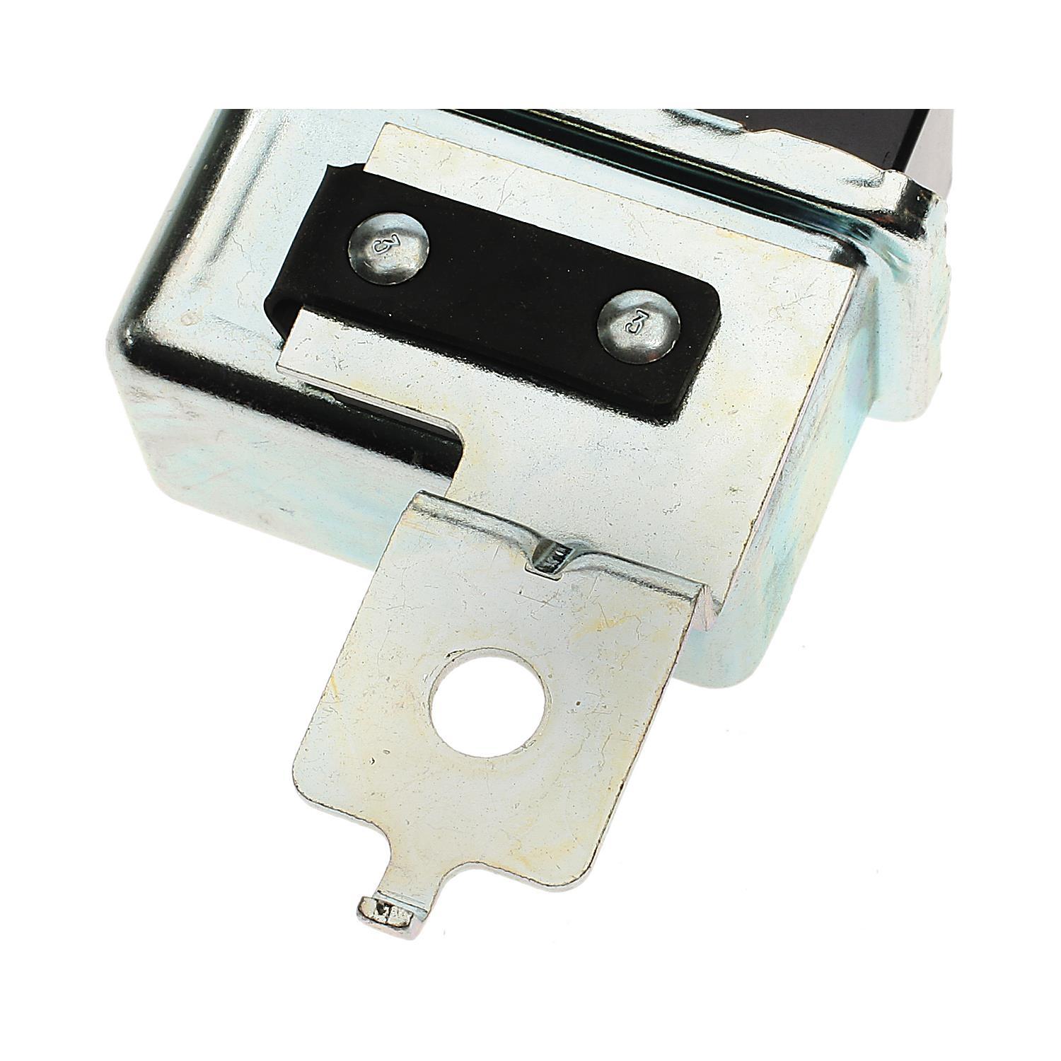 Standard Motor Products RY97 - A/C Compressor Control Relay Standard Motor Products RY97 A/C Compressor Clutch Relay product image 3 of 3