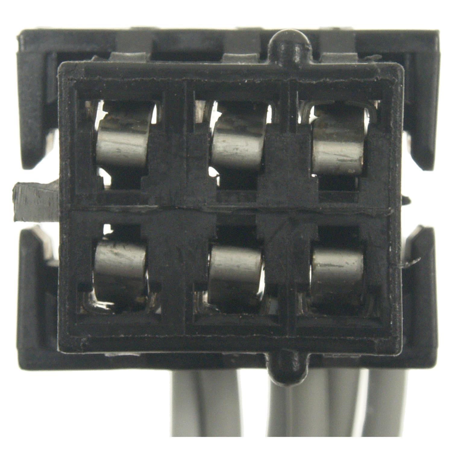Standard Motor Products S1098 - Body Wiring Harness Connector Standard Motor Products S1098 Auxiliary Battery Low Voltage Module Connector product image 1 of 3