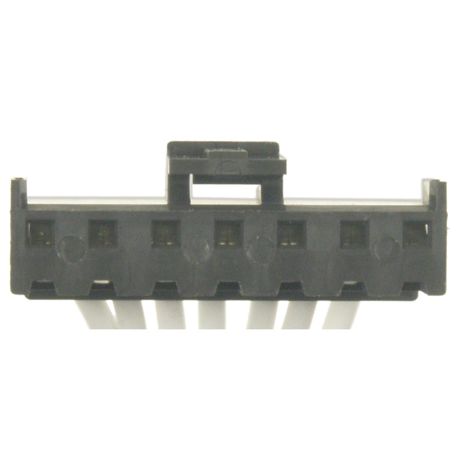 Standard Motor Products S1187 - Interior Rear View Mirror Connector Standard Motor Products S1187 Interior Rear View Mirror Connector product image 1 of 3