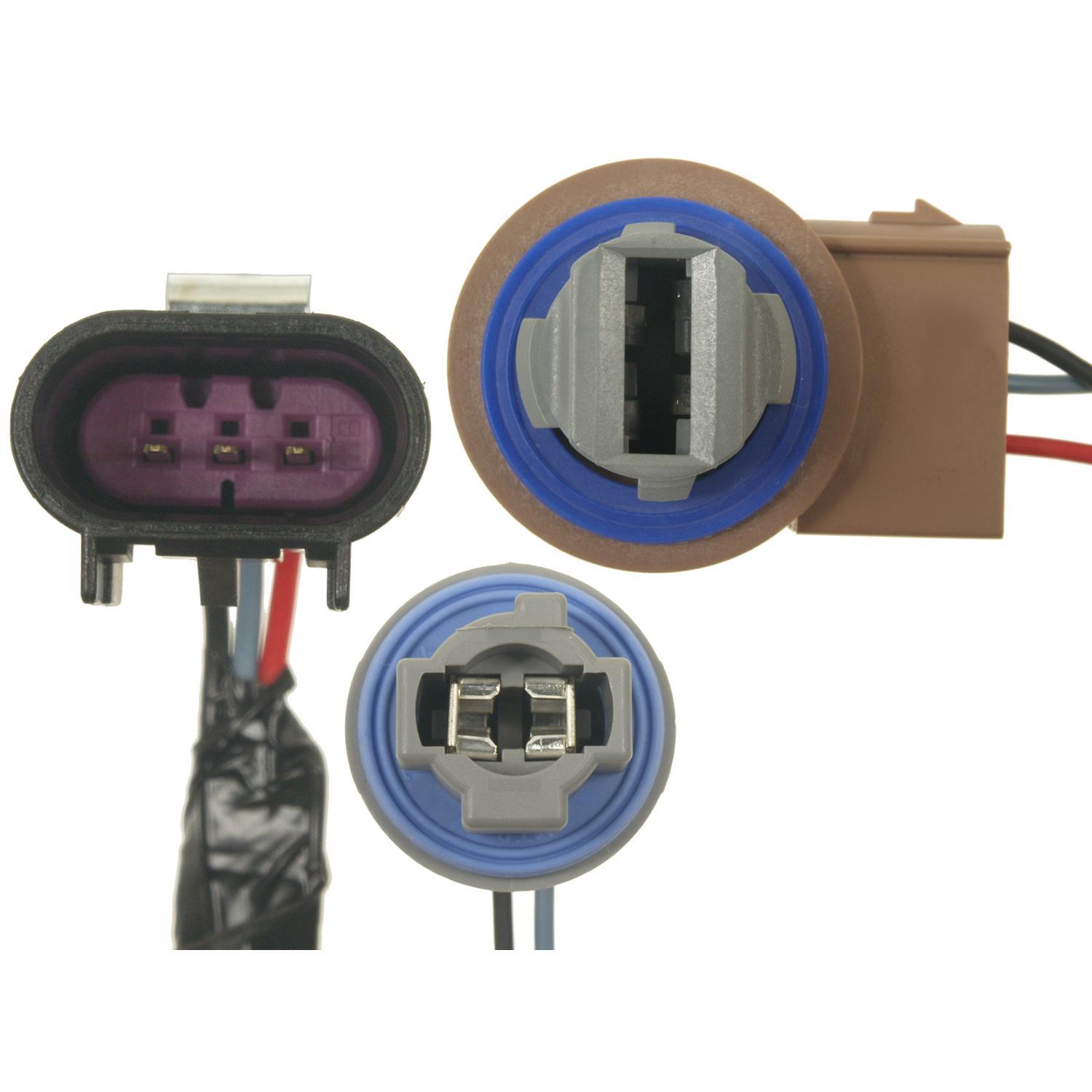 Standard Motor Products S1471 - Tail Lamp Socket Standard Motor Products S1471 Back Up Light Socket product image 1 of 3