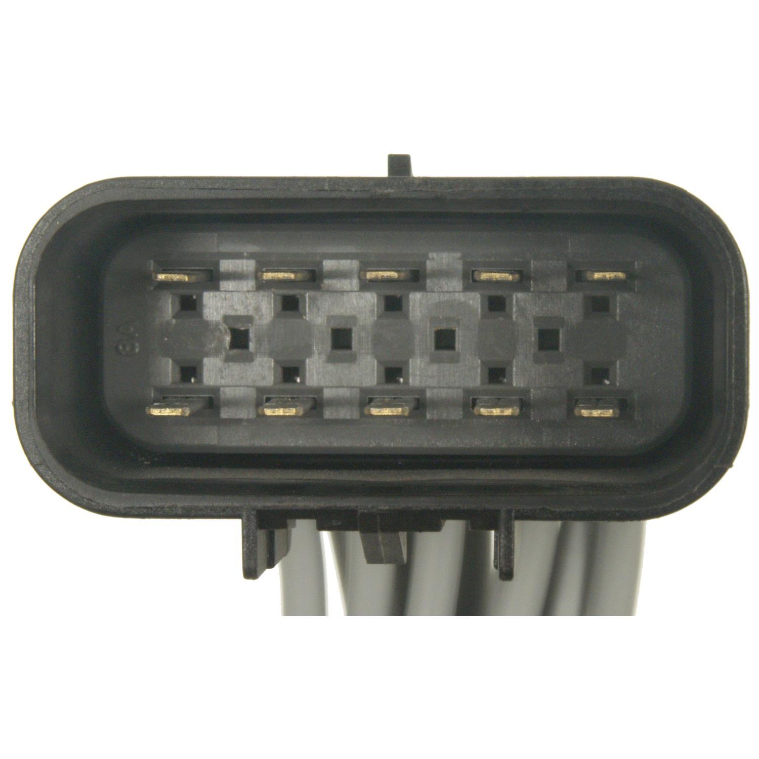 Standard Motor Products S1500 - Headlight Connector Standard Motor Products S1500 Body Wiring Harness Connector product image 1 of 3