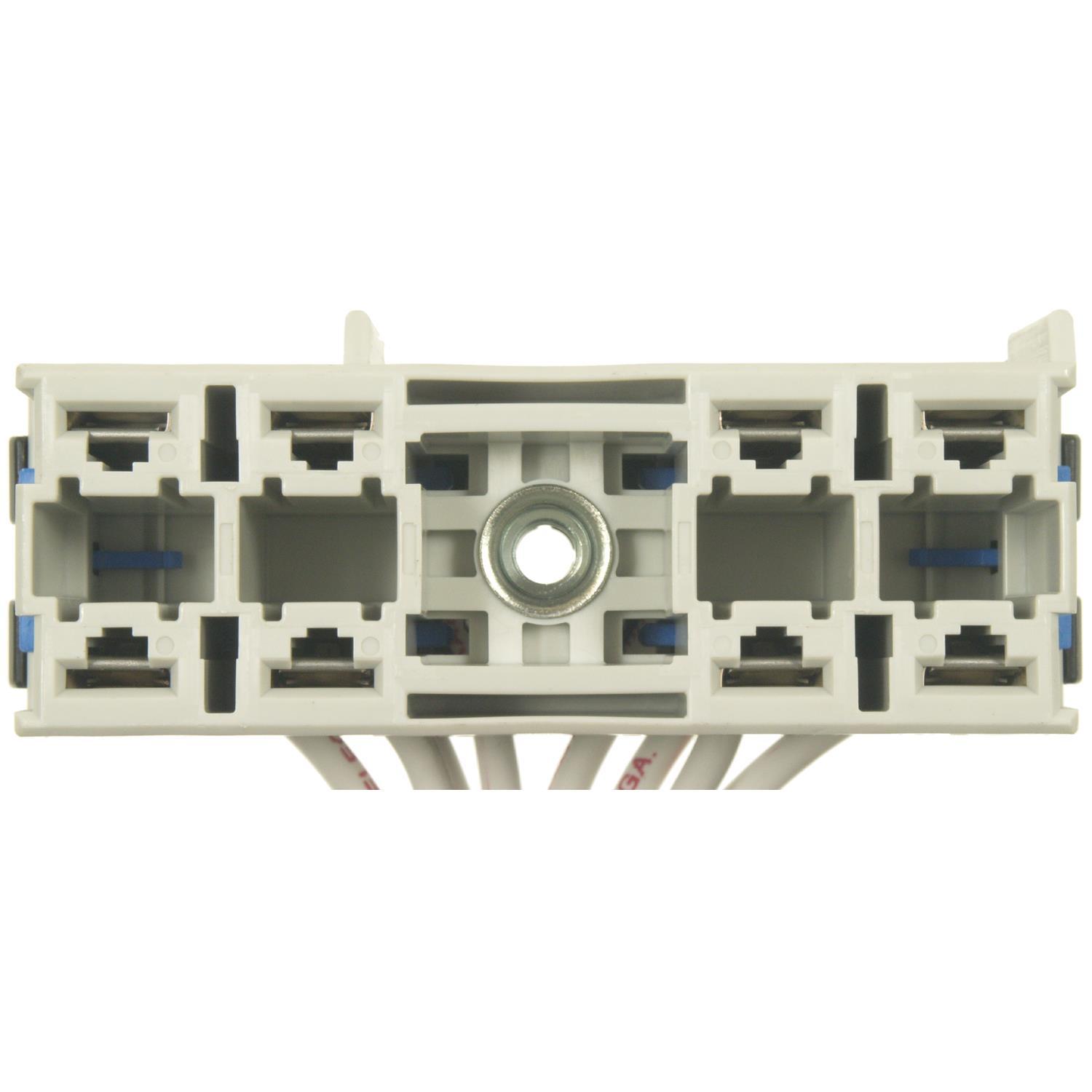 Standard Motor Products S1522 - Junction Block Connector Standard Motor Products S1522 Junction Block Connector product image 1 of 3