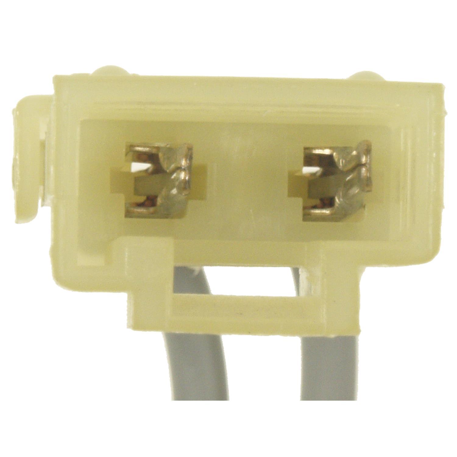 Standard Motor Products S1617 - Cruise Control Release Switch Connector Standard Motor Products S1617 Ash Tray Light Connector product image 1 of 3