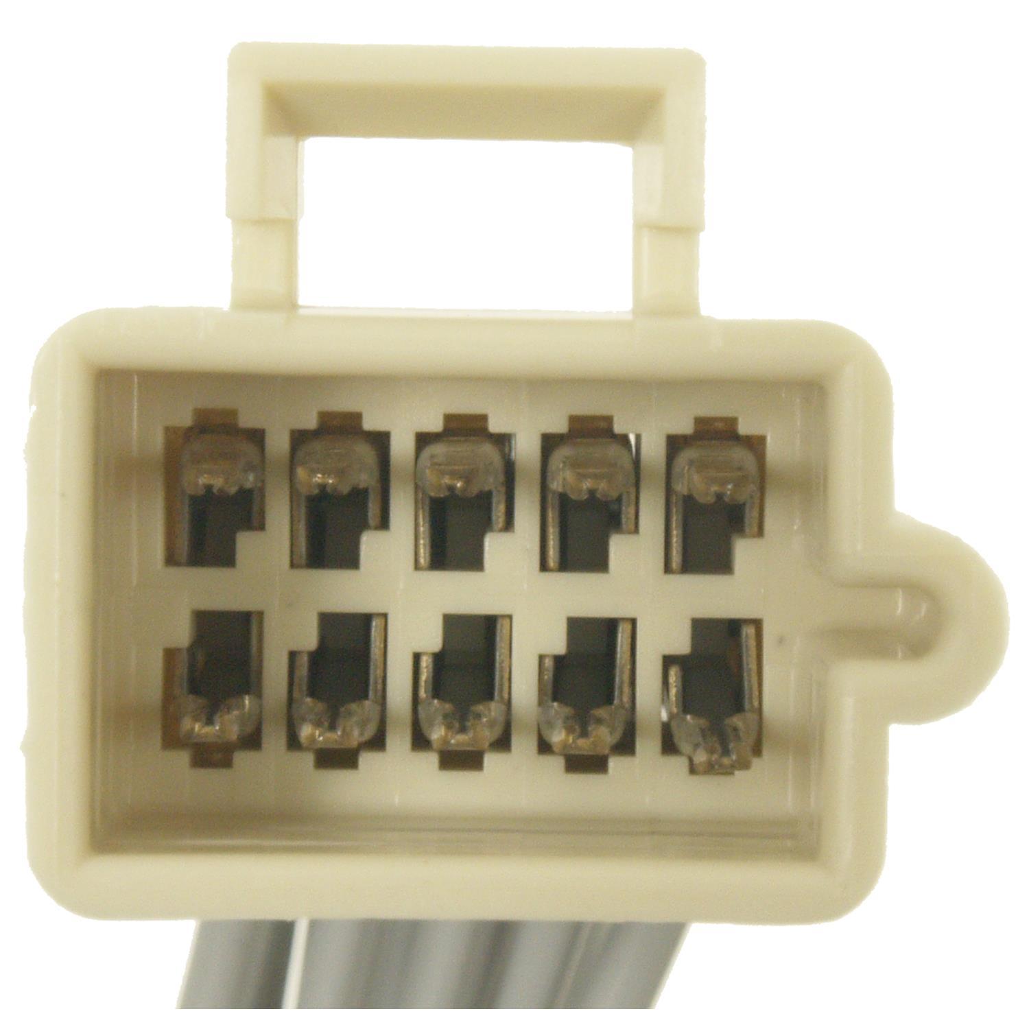 Standard Motor Products S1660 - Headlight Switch Connector Standard Motor Products S1660 Accelerator Pedal Position Sensor Connector product image 1 of 3