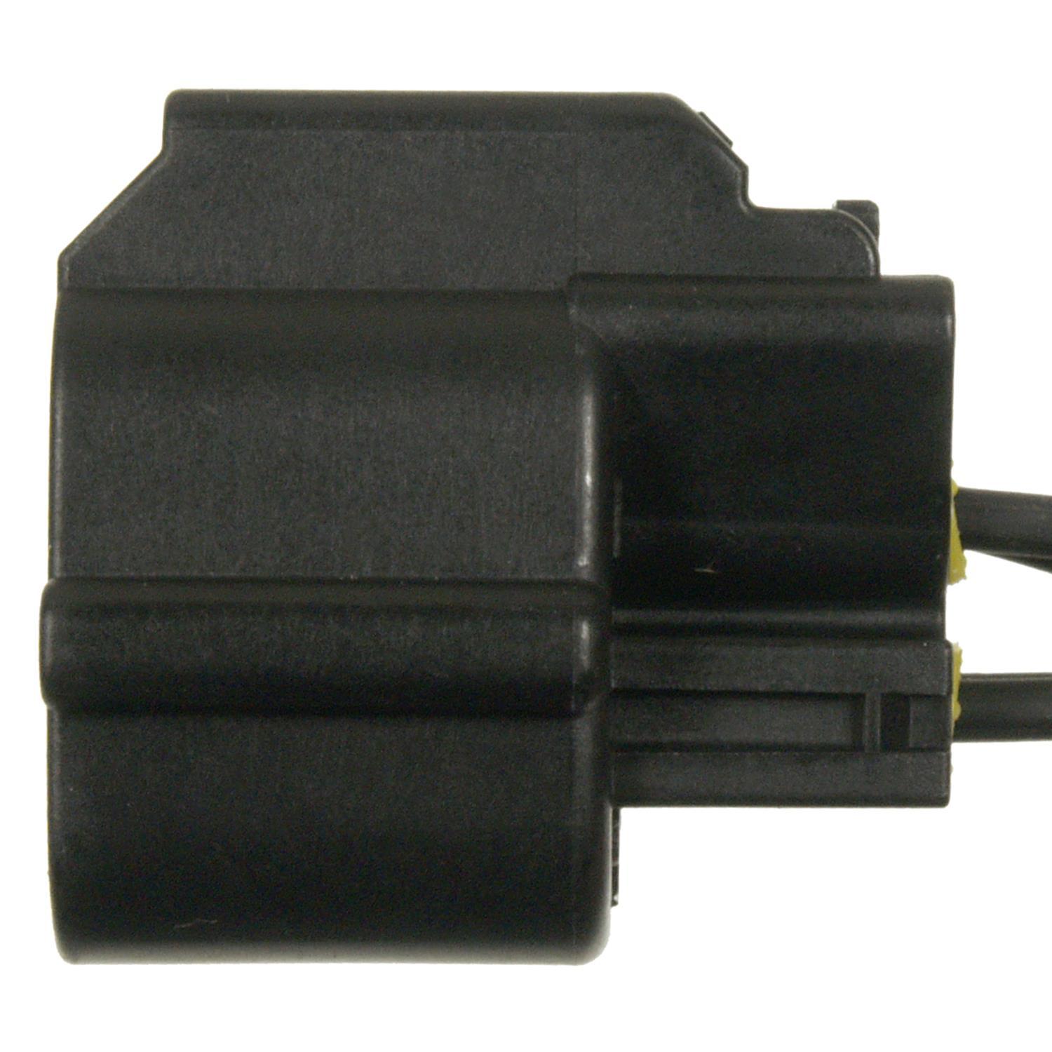Standard Motor Products S1839 - HVAC Pressure Switch Connector Standard Motor Products S1839 A/C Compressor Switch Connector product image 1 of 3