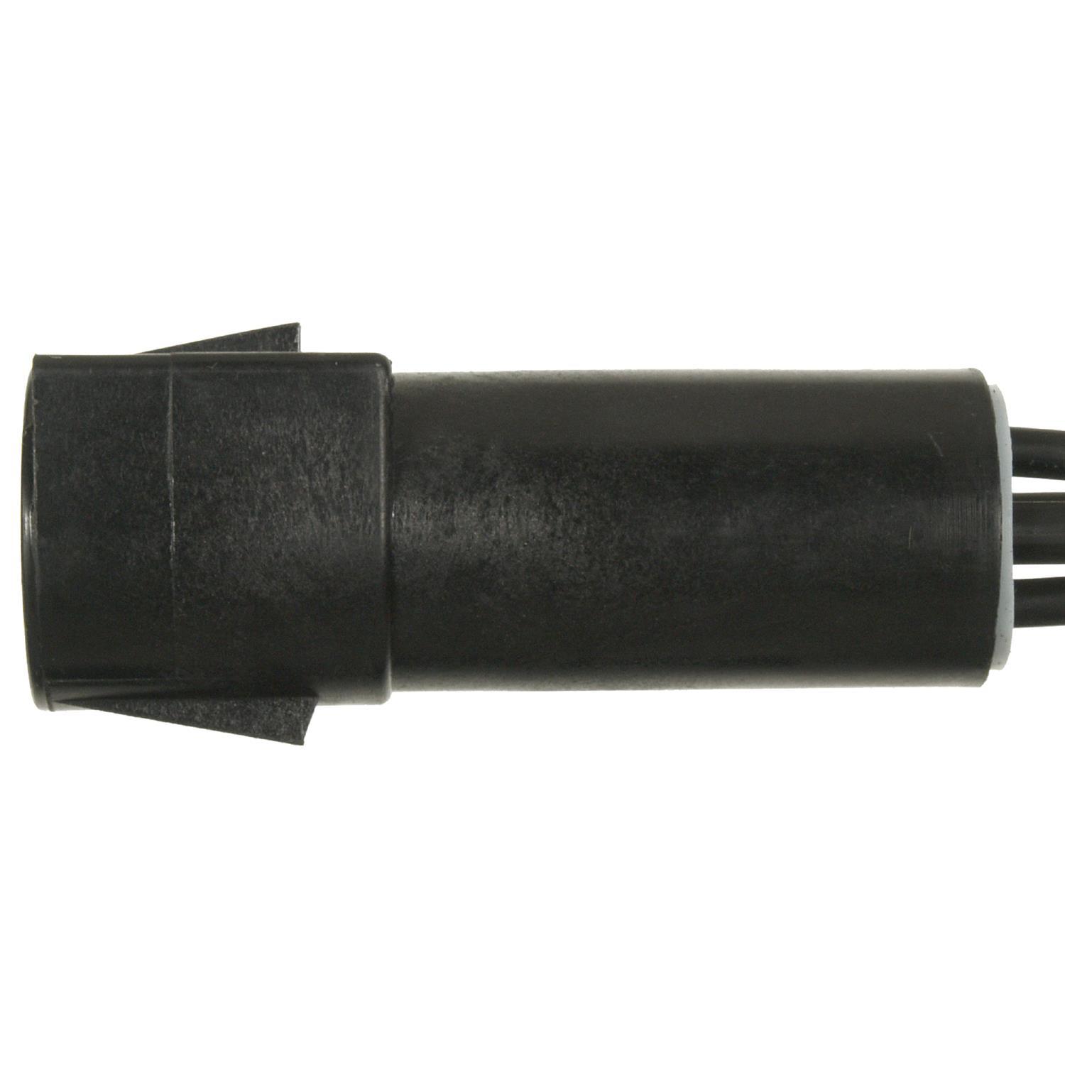 Standard Motor Products S1877 - Engine Cooling Fan Motor Connector Standard Motor Products S1877 A/C Compressor Cut-Out Switch Harness Connector product image 1 of 3