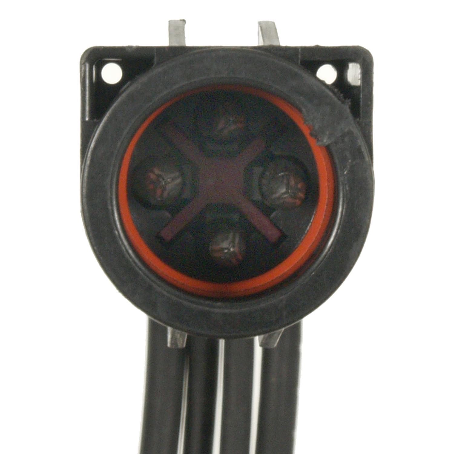 Standard Motor Products S1877 - Engine Cooling Fan Motor Connector Standard Motor Products S1877 A/C Compressor Cut-Out Switch Harness Connector product image 3 of 3