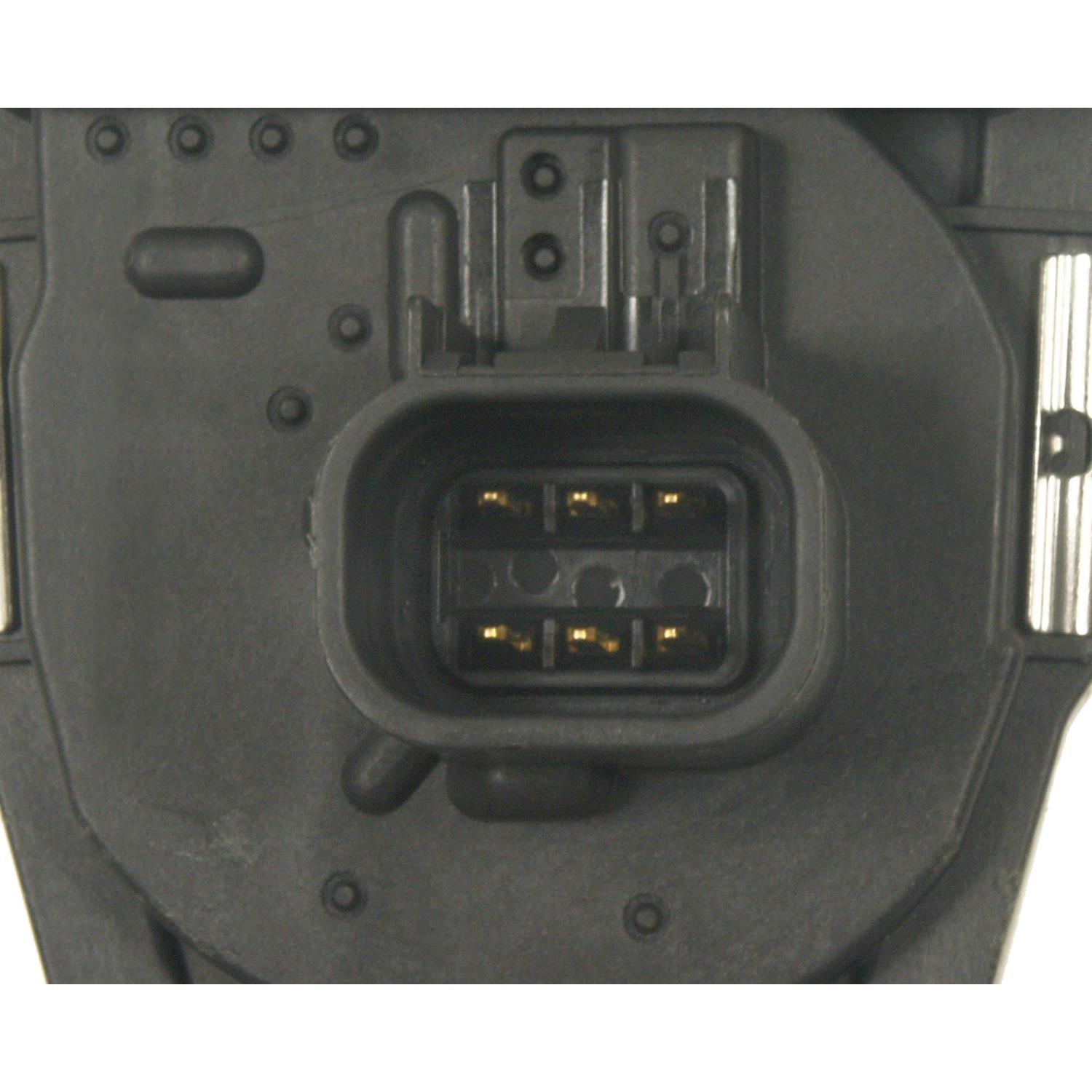 Standard Motor Products S20015 Fuel Injection Throttle Body product image 2 of 3