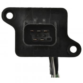 2006 Dodge Charger Brake / Tail / Turn Signal Light Connector Standard Motor Products S2135 image 3 of 3
