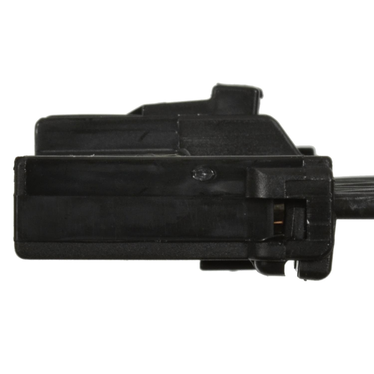 Standard Motor Products S2205 - Instrument Panel Connector Standard Motor Products S2205 Instrument Panel Connector product image 1 of 3