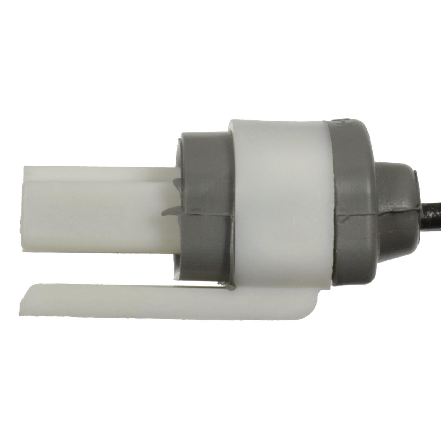Standard Motor Products S2208 - HVAC Blower Motor Resistor Connector Standard Motor Products S2208 A/C Compressor Cut-Out Switch Harness Connector product image 1 of 3