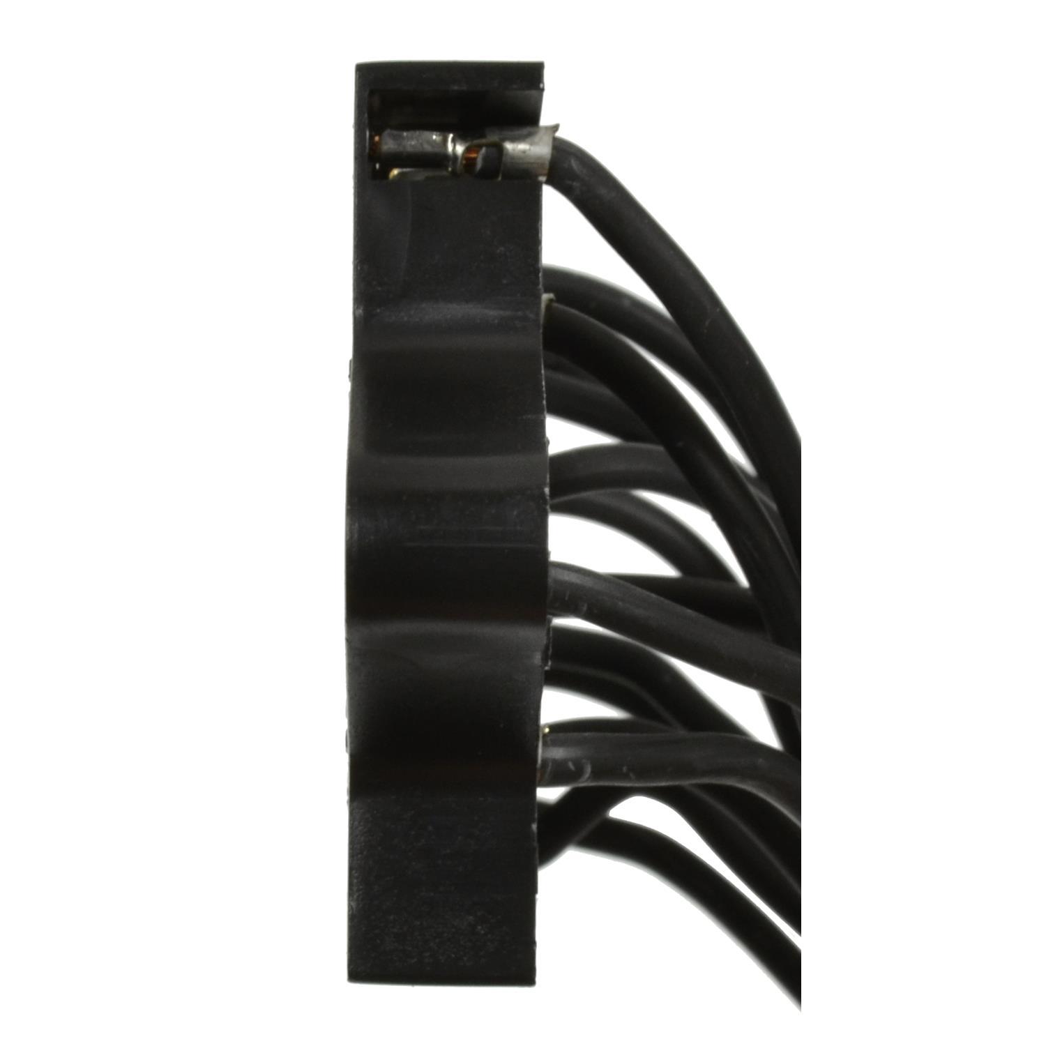 Standard Motor Products S2216 Radio Power Connector product image 1 of 3