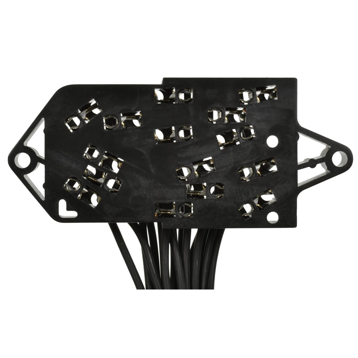 Standard Motor Products S2216 Radio Power Connector product image 3 of 3