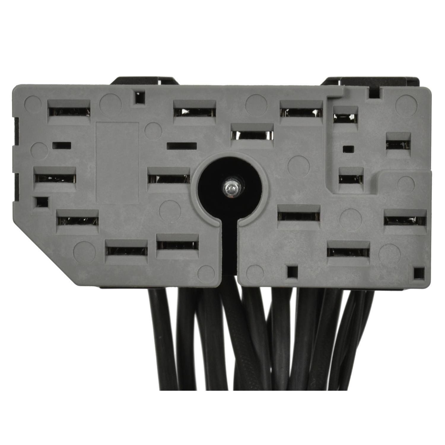 Standard Motor Products S2256 - HVAC Blower Motor Resistor Connector Standard Motor Products S2256 A/C Compressor Cut-Out Switch Harness Connector product image 3 of 6