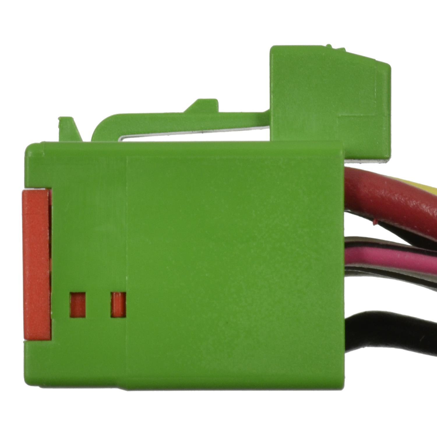 Standard Motor Products S2274 - Headlight Switch Connector Standard Motor Products S2274 A/C Compressor Cut-Out Switch Harness Connector product image 1 of 3