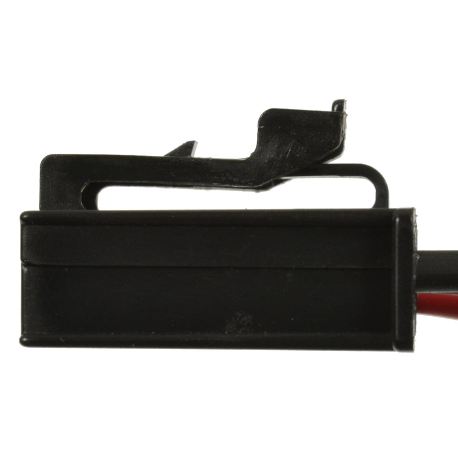 Standard Motor Products S2338 - HVAC Blower Motor Resistor Connector Standard Motor Products S2338 HVAC Blower Motor Resistor Connector product image 1 of 3