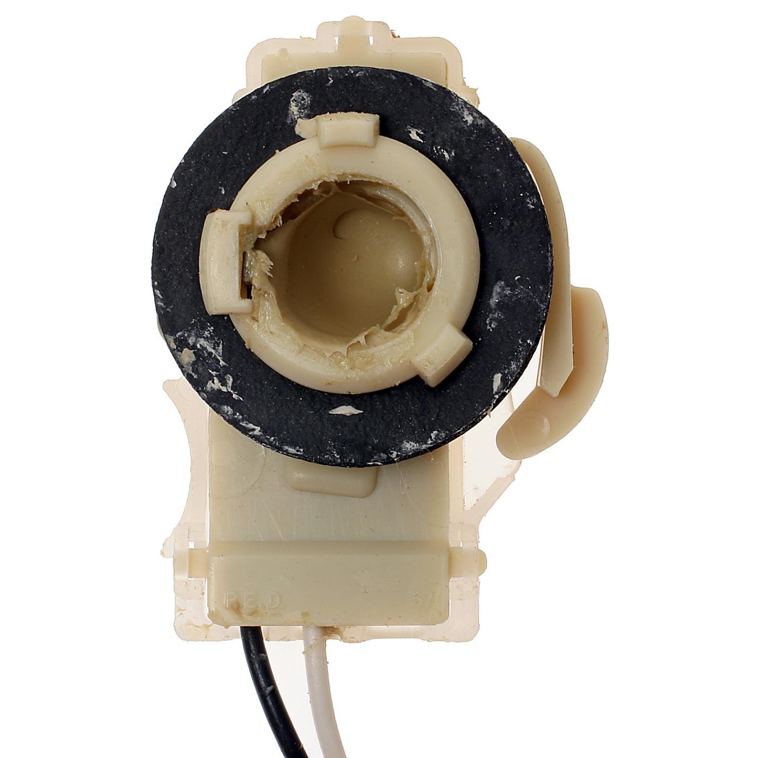 Standard Motor Products S506 - Tail Lamp Socket Standard Motor Products S506 Back Up Light Socket product image 3 of 3