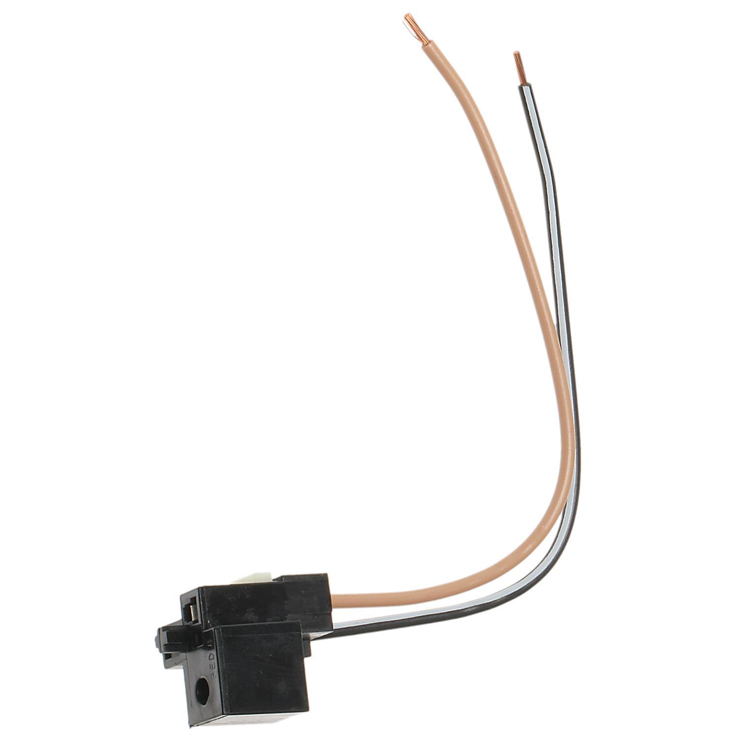 Standard Motor Products S541 - Headlight Connector Standard Motor Products S541 Headlight Connector product image 2 of 3