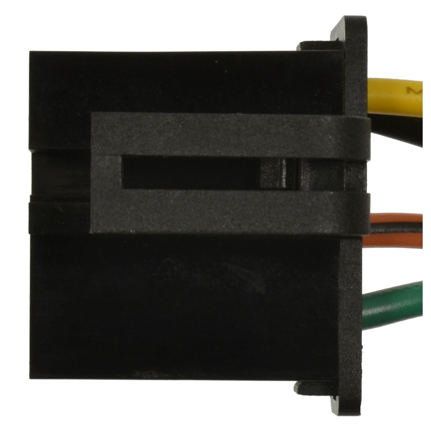 Standard Motor Products S630HT - HVAC Blower Motor Resistor Connector Standard Motor Products S630HT HVAC Blower Motor Resistor Connector product image 1 of 3