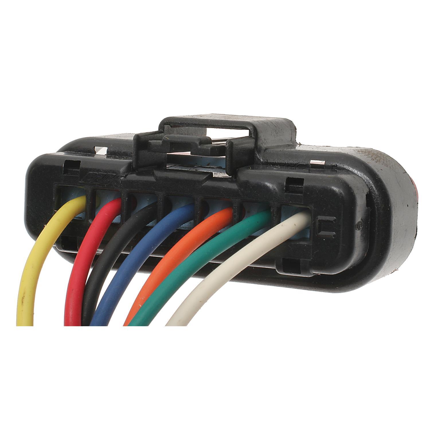Standard Motor Products S678 - Windshield Wiper Motor Connector Standard Motor Products S678 Windshield Wiper Motor Connector product image 1 of 3