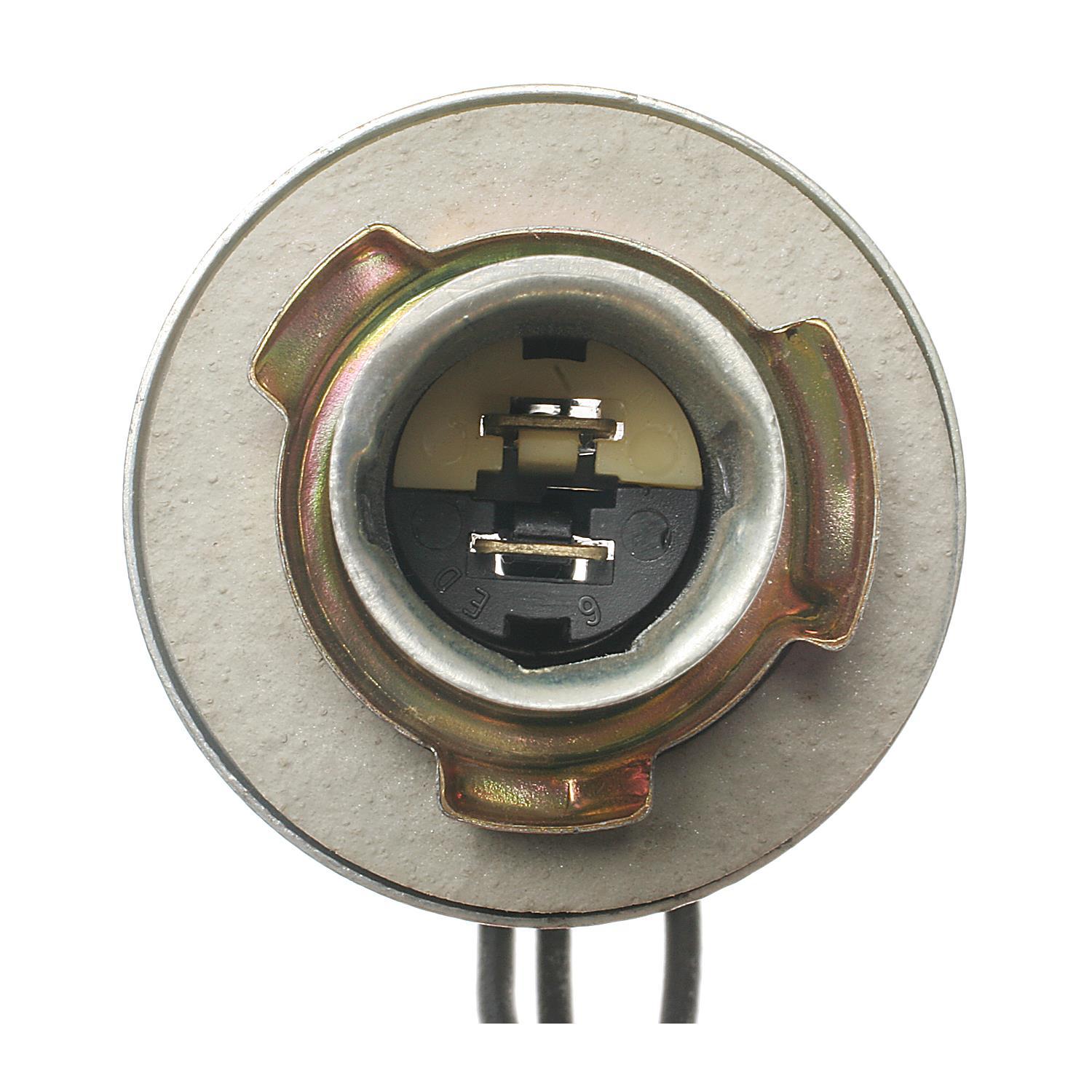 Standard Motor Products S68 - Tail Lamp Socket Standard Motor Products S68 Back Up Light Socket product image 3 of 3