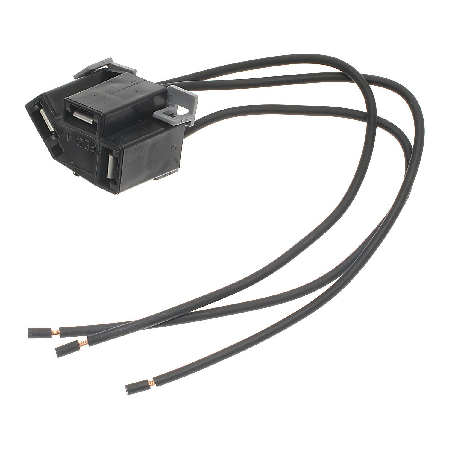 Standard Motor Products S686 - Headlight Connector Standard Motor Products S686 Headlight Connector product image 2 of 3