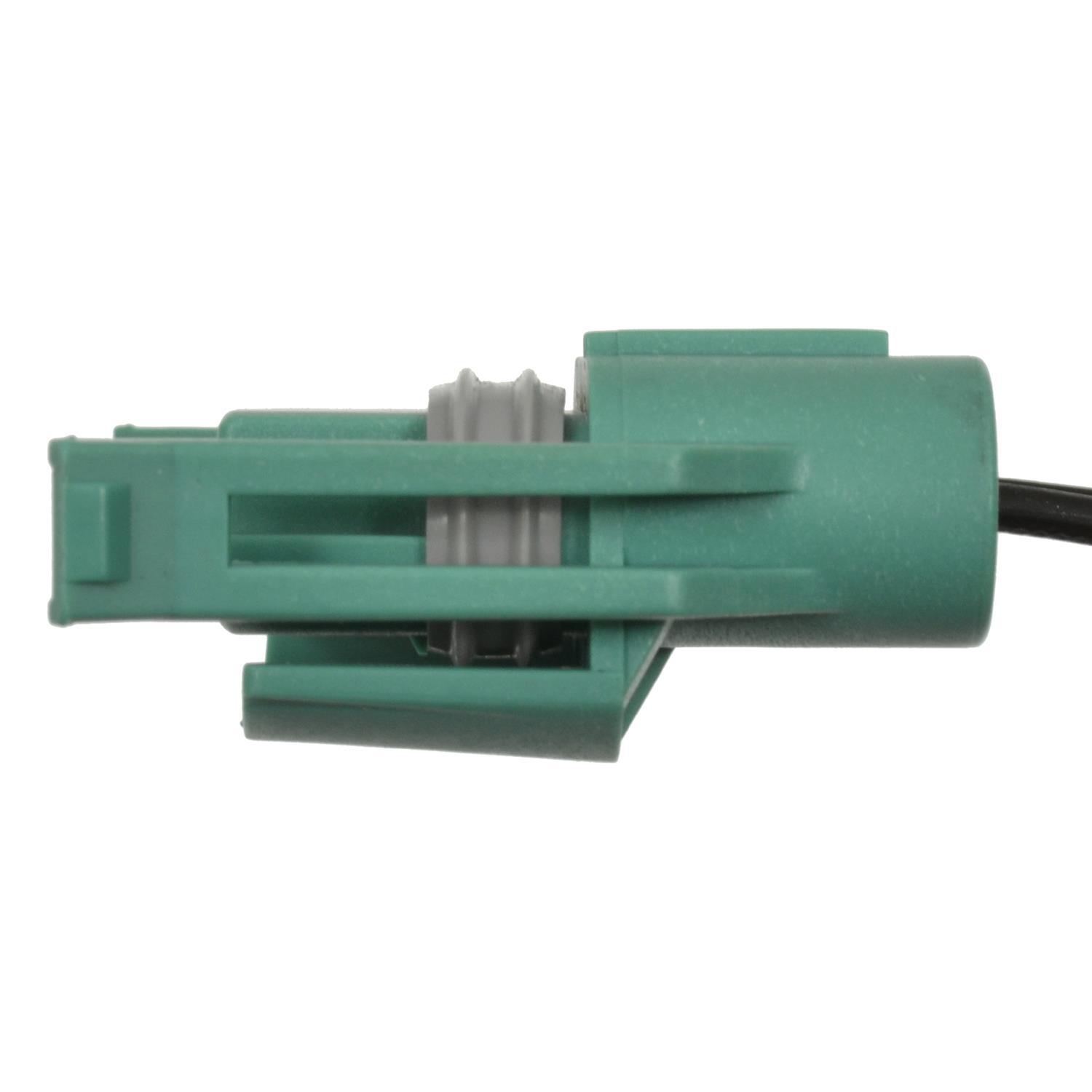 Standard Motor Products S695 - License Lamp Connector Standard Motor Products S695 Back Up Light Connector product image 1 of 3