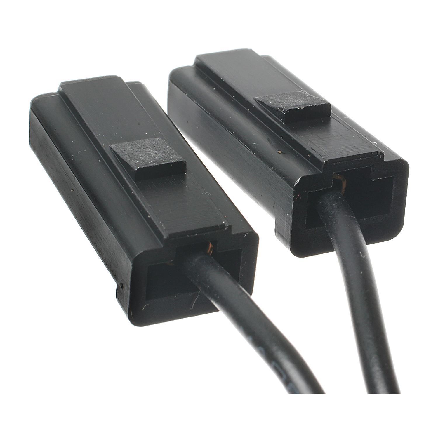 Standard Motor Products S79 - Voltage Regulator Connector Standard Motor Products S79 Alternator Connector product image 1 of 3