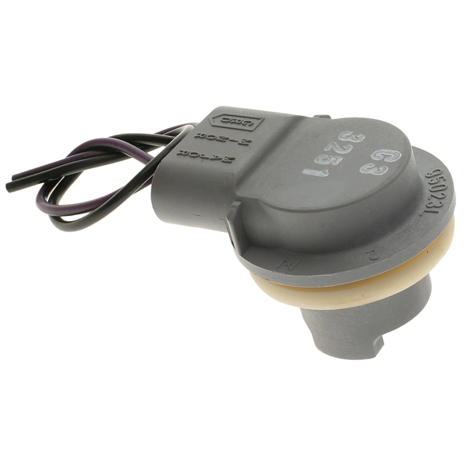 Standard Motor Products S791 - Tail Lamp Socket Standard Motor Products S791 Back Up Light Socket product image 1 of 3