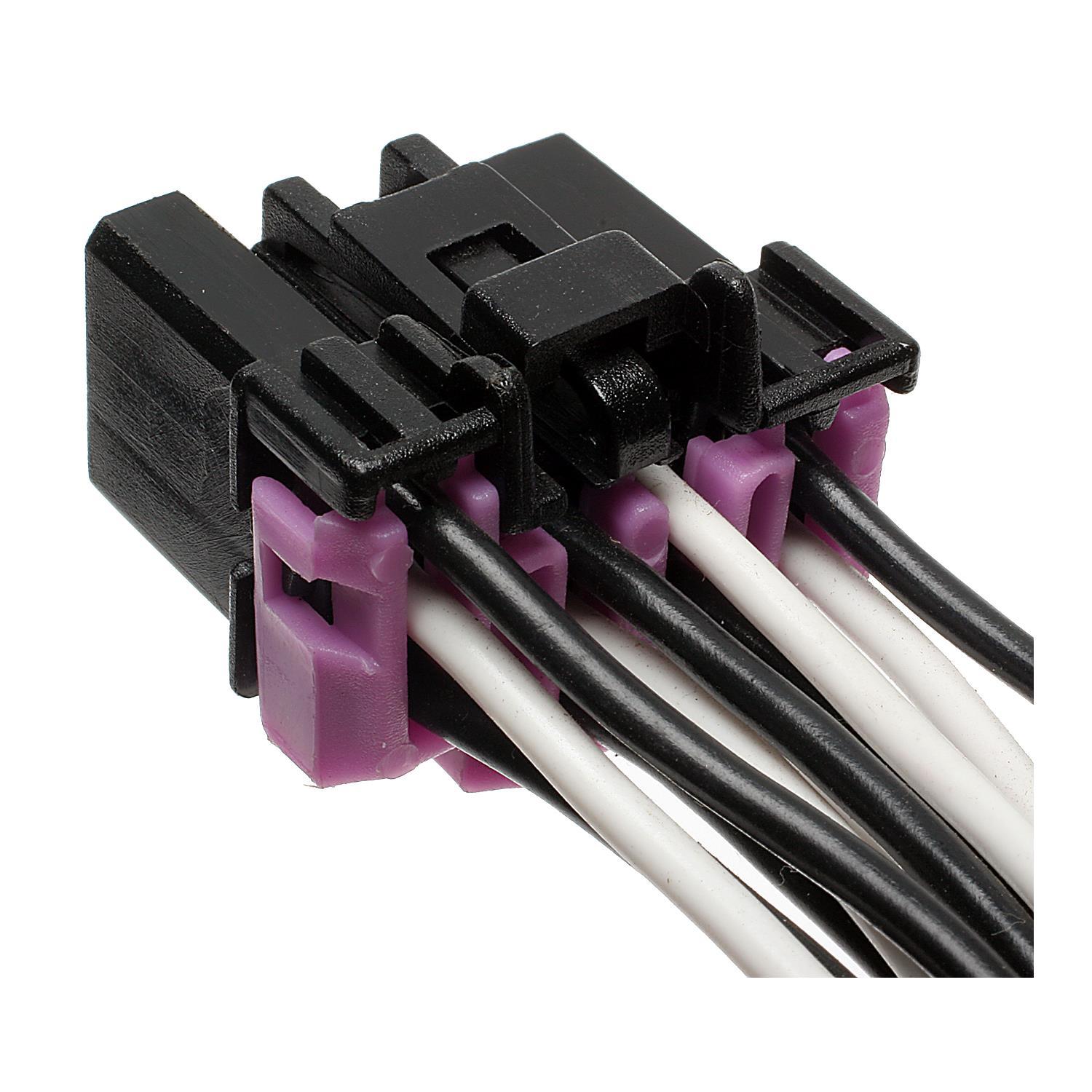 Standard Motor Products S822 - Headlight Switch Connector Standard Motor Products S822 Combination Switch Connector product image 1 of 3
