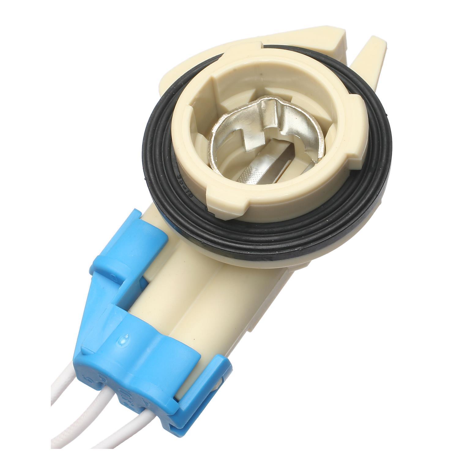 Standard Motor Products S829 - Tail Lamp Socket Standard Motor Products S829 Back Up Light Socket product image 2 of 3