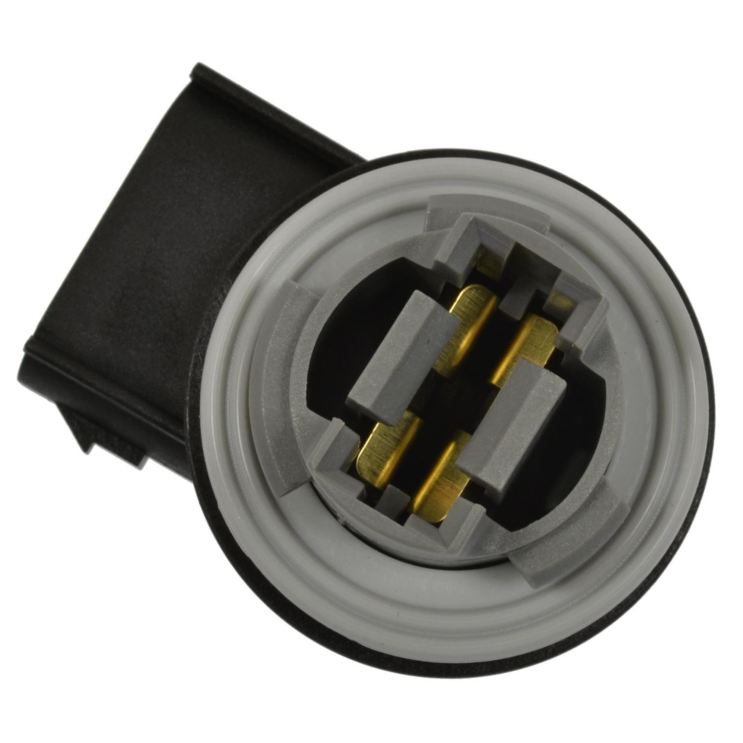 Standard Motor Products S879 - Tail Lamp Socket Standard Motor Products S879 Back Up Light Socket product image 1 of 3