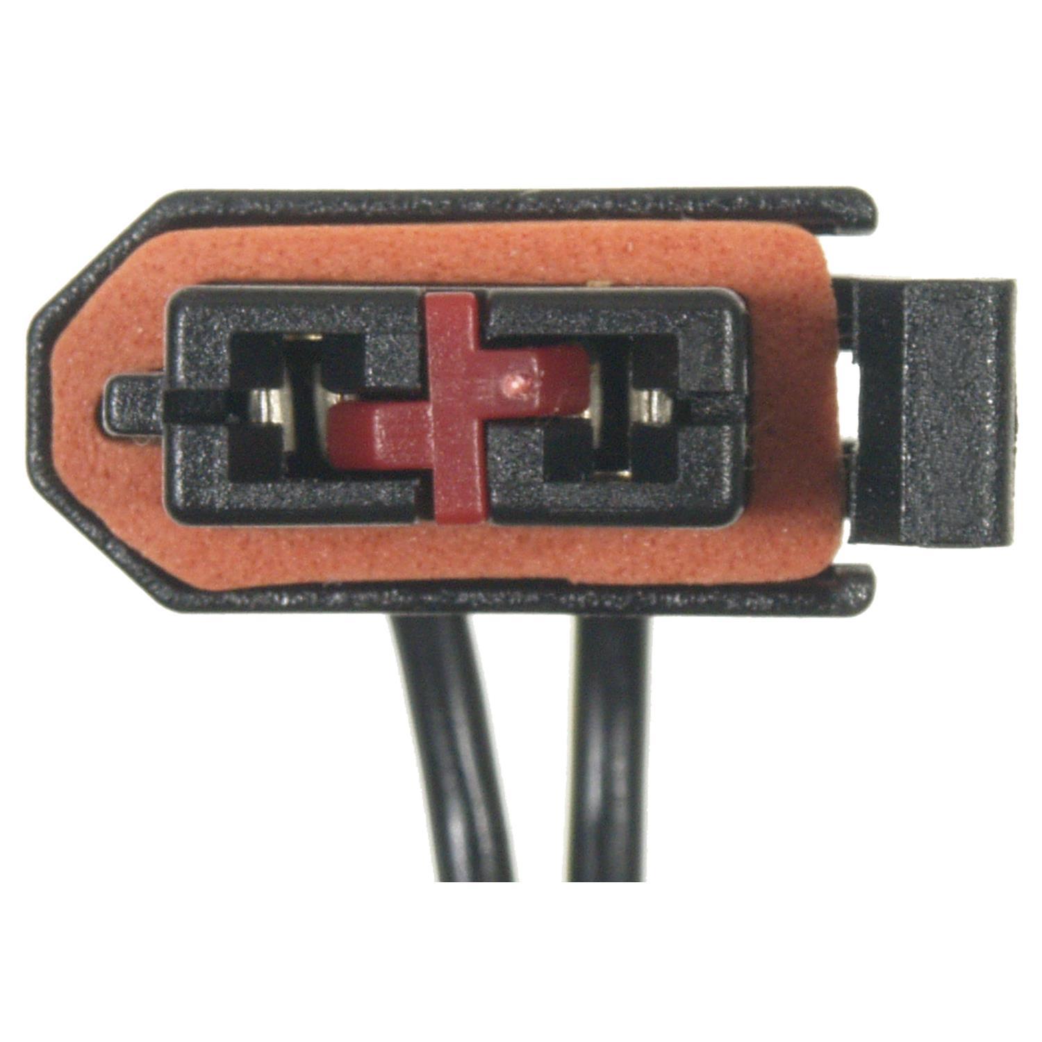 Standard Motor Products S942 - HVAC Clutch Coil Connector Standard Motor Products S942 A/C Compressor Clutch Relay Connector product image 1 of 3