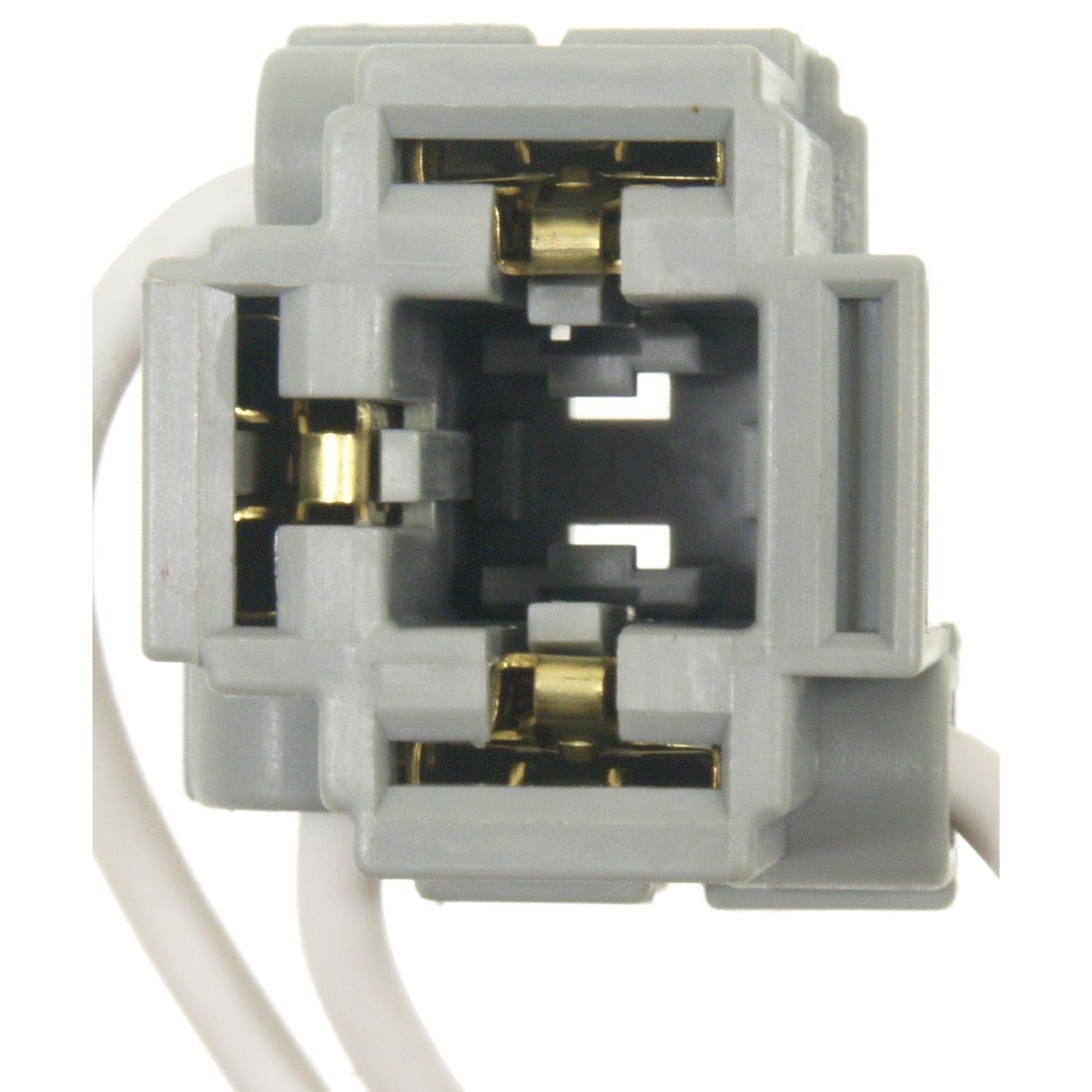 Standard Motor Products S948 - Headlight Connector Standard Motor Products S948 Body Wiring Harness Connector product image 1 of 3
