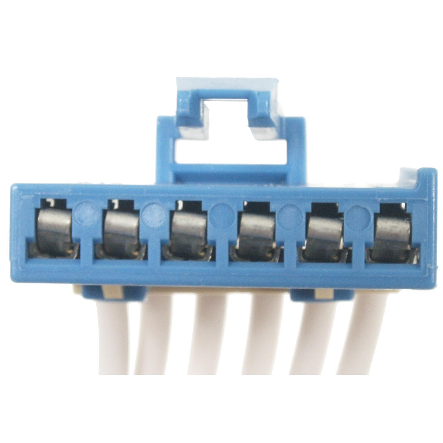 Standard Motor Products S991 - Headlight Switch Connector Standard Motor Products S991 Body Wiring Harness Connector product image 1 of 3